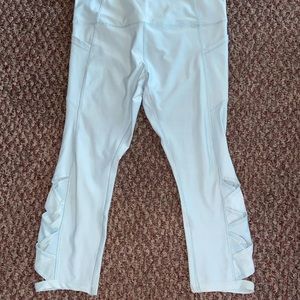 NWOT Baby Blue RBX Cropped Leggings